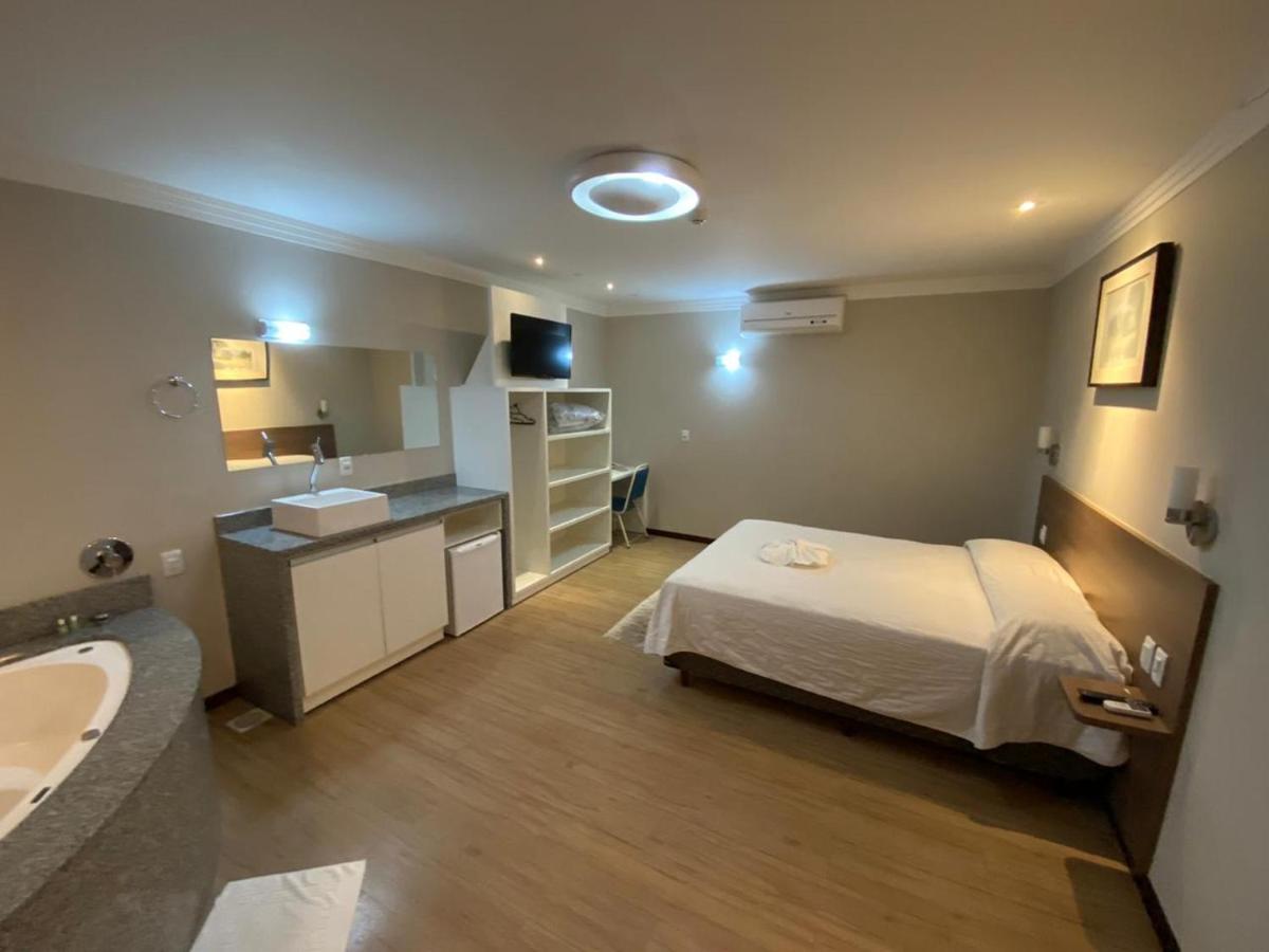 Hotel Raul'S Gaspar Buitenkant foto